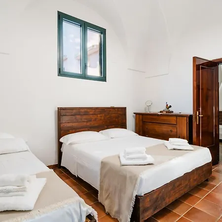 S Venardia Villa Gallipolli