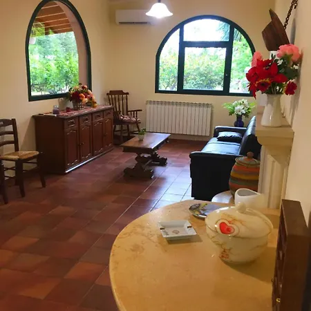 S. Venardia Villa