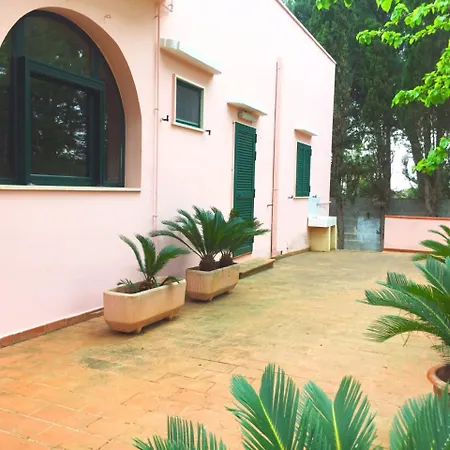 S. Venardia Villa *